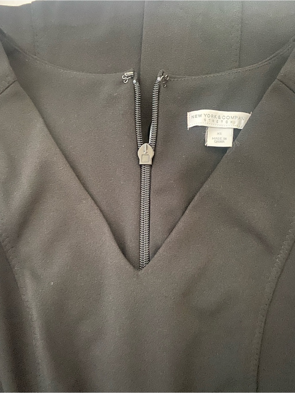 New York & Company Black Cap-Sleeve Sheath Dress with Waist Belt - Picture 3 of 9